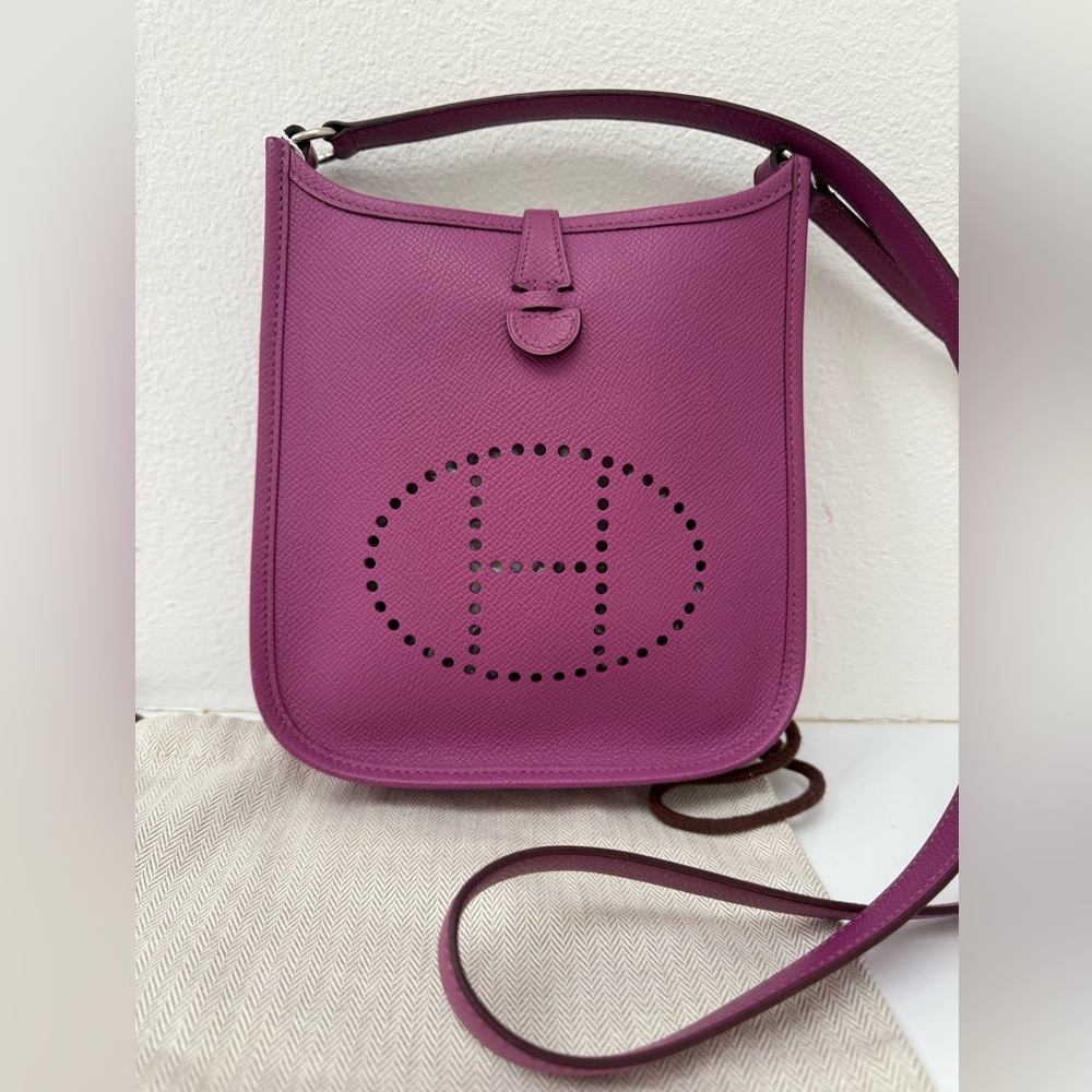 RARE Hermes Purple Evelyn TPM Epsom Mini Shoulder Handbag with ALL Leather STRAP - Picture 3 of 13
